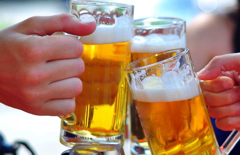 Rượu bia và các chất kích thích có thể làm quá trình viêm nhiễm trở nặng