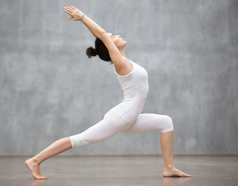 Bài tập yoga chữa thoát vị đĩa đệm hình cánh cung
