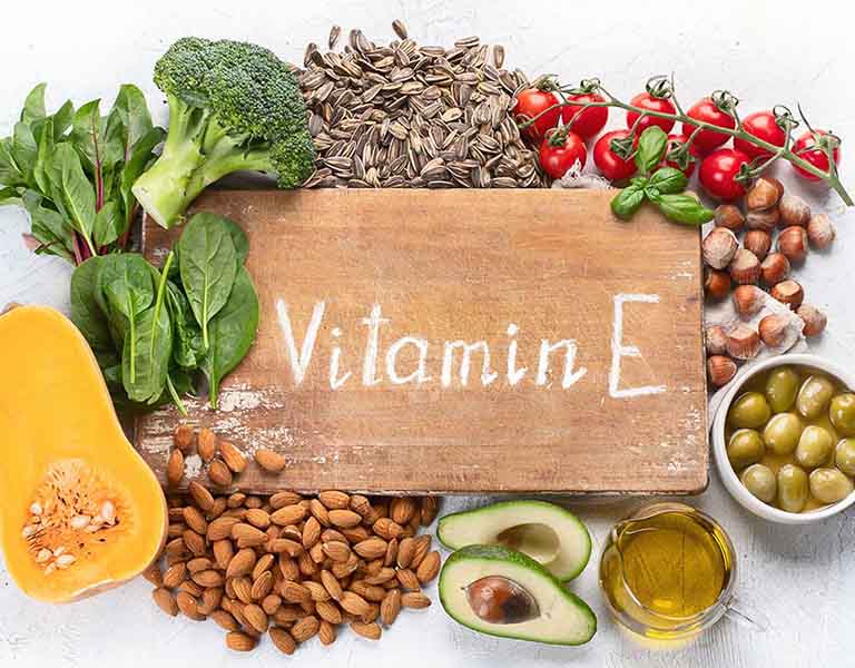 Thực phẩm có chứa nhiều vitamin D, E, F rất cần thiết cho việc hồi phục của bệnh nhân 