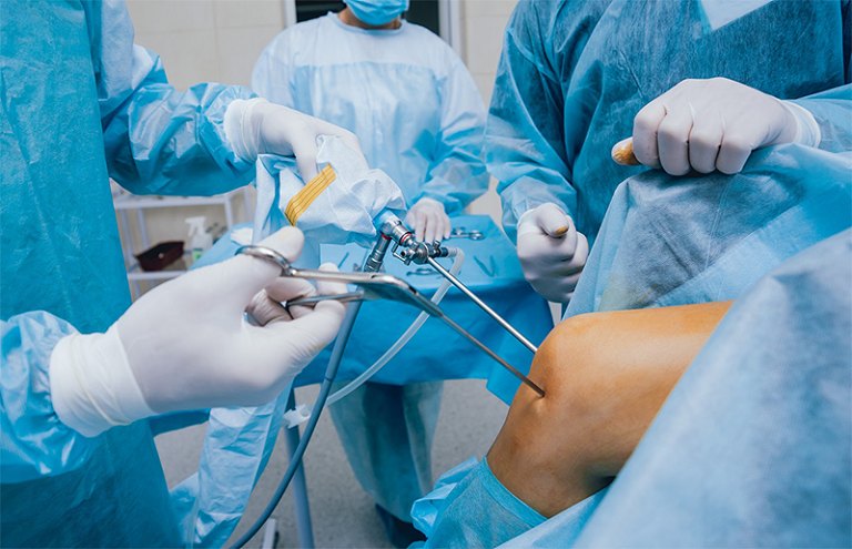 Người bệnh phải đối mặt với một số rủi ro nguy hiểm khi thực hiện phẫu thuật