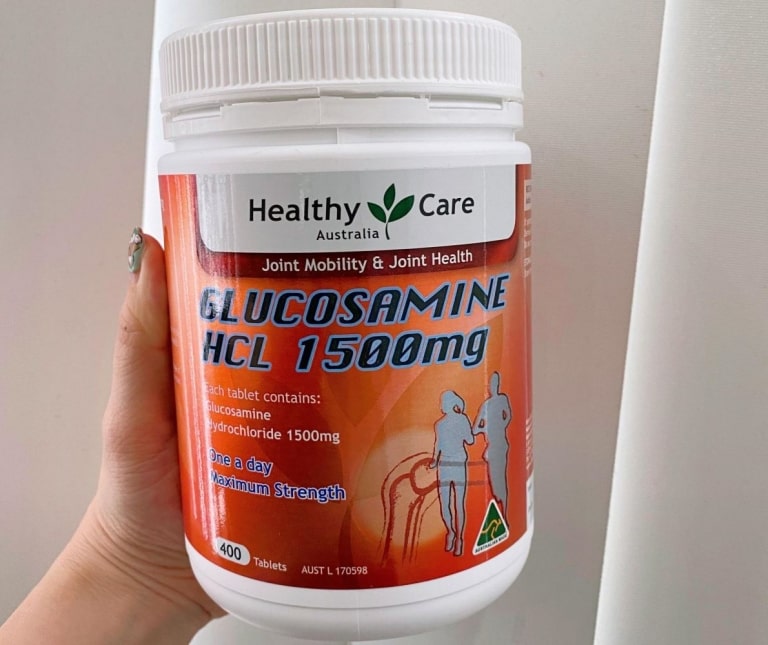Thuốc xương khớp Úc Glucosamine HCL 1500mg Healthy Care giúp bệnh nhân phục hồi sụn khớp, giảm đau nhức