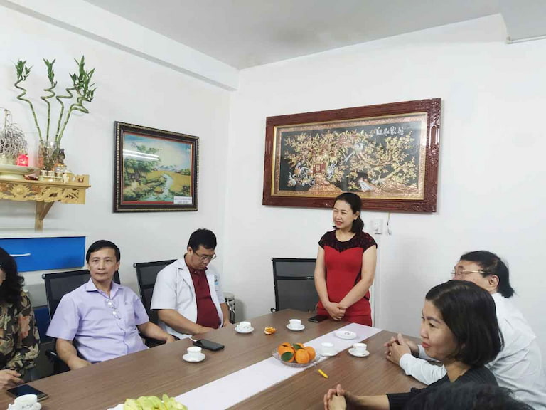 Bà Đinh Thị Kim Thoa chia sẻ trong buổi trò chuyện